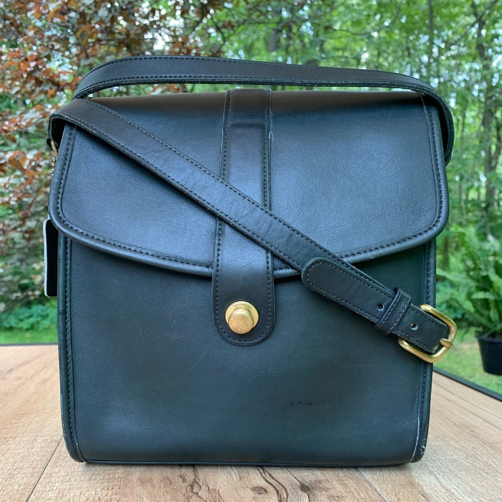 💚 Vintage Coach Scout - Green